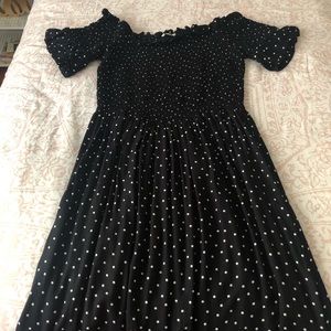 Off the shoulder polka dots dress